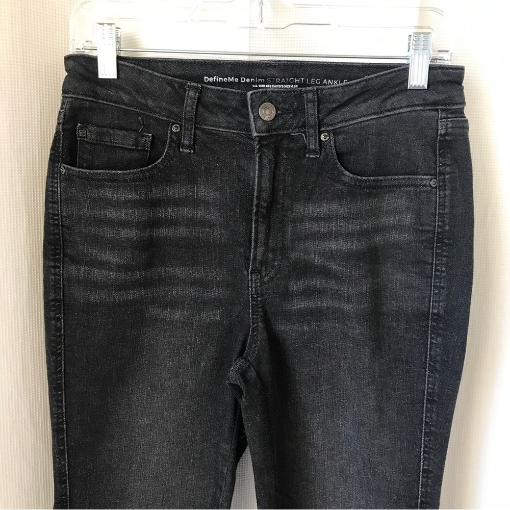 Chicos “Define Me Denim” size 0.5 or size 6 straight leg ankle raw hem b…
